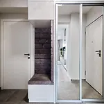 Luxury Sunset - With Garage And Balcony Apartman