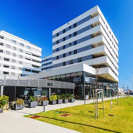 Luxury Sunset - With Garage And Balcony זאדאר