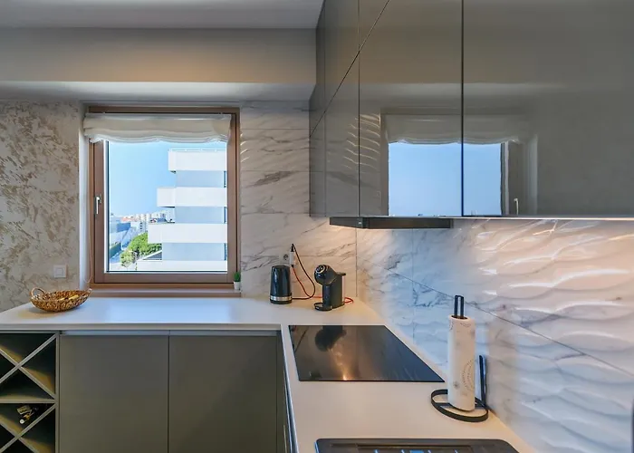 Luxury Sunset - With Garage And Balcony Задар