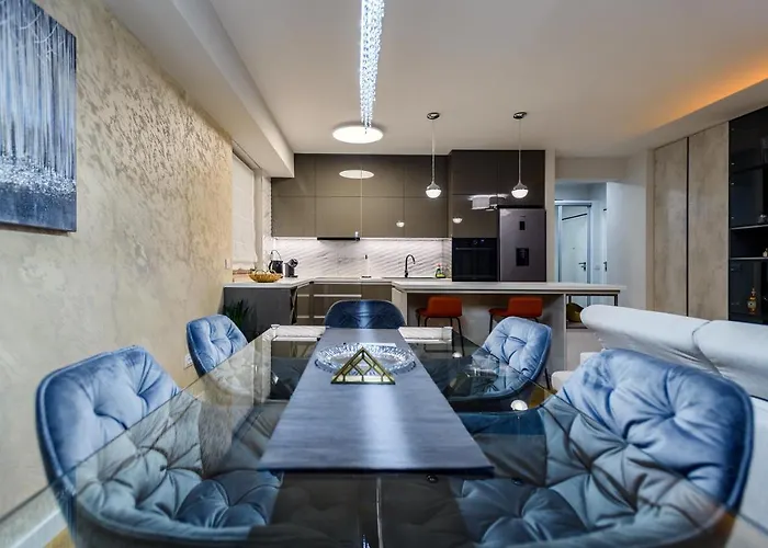 Luxury Sunset - With Garage And Balcony زادار