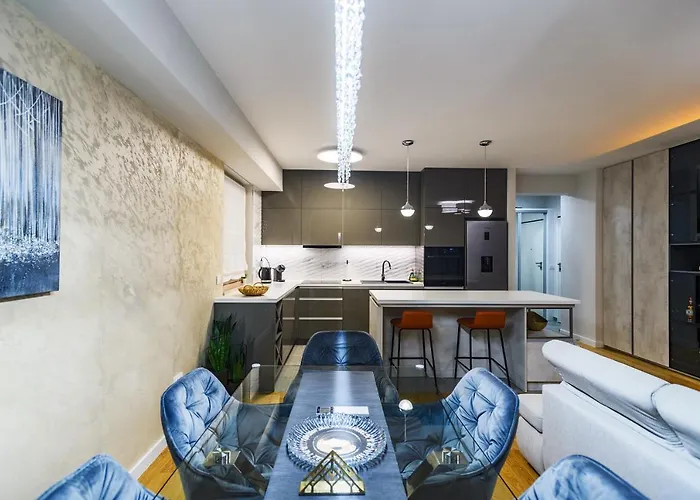 Luxury Sunset - With Garage And Balcony شقة