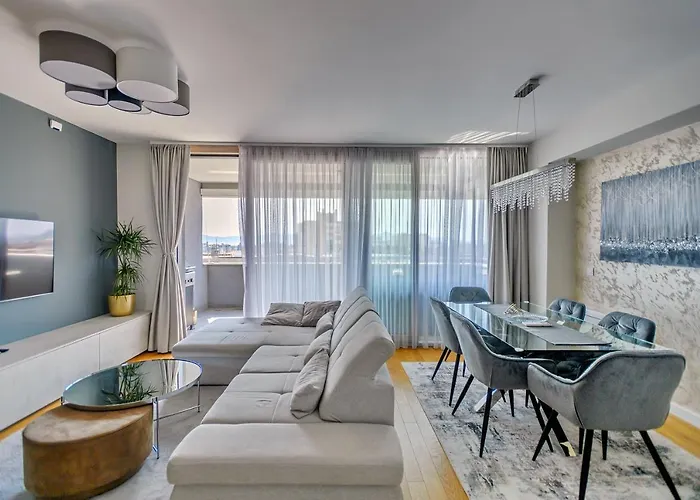 Luxury Sunset - With Garage And Balcony شقة زادار