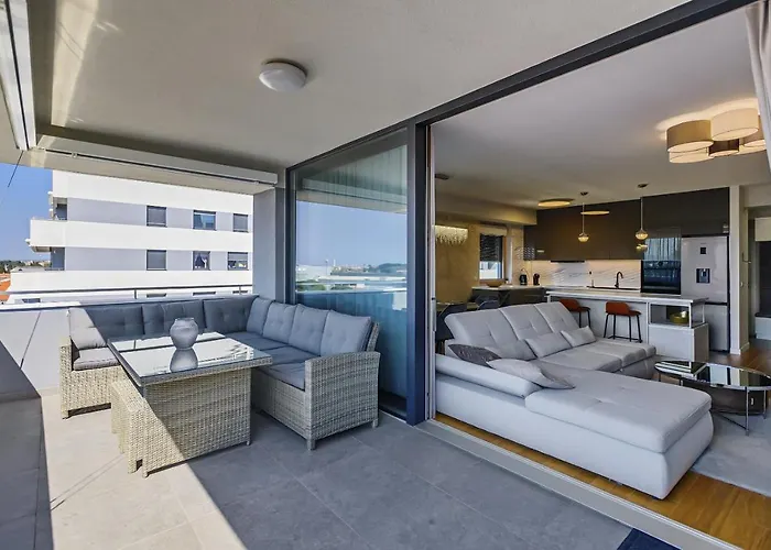 דירה Luxury Sunset - With Garage And Balcony *